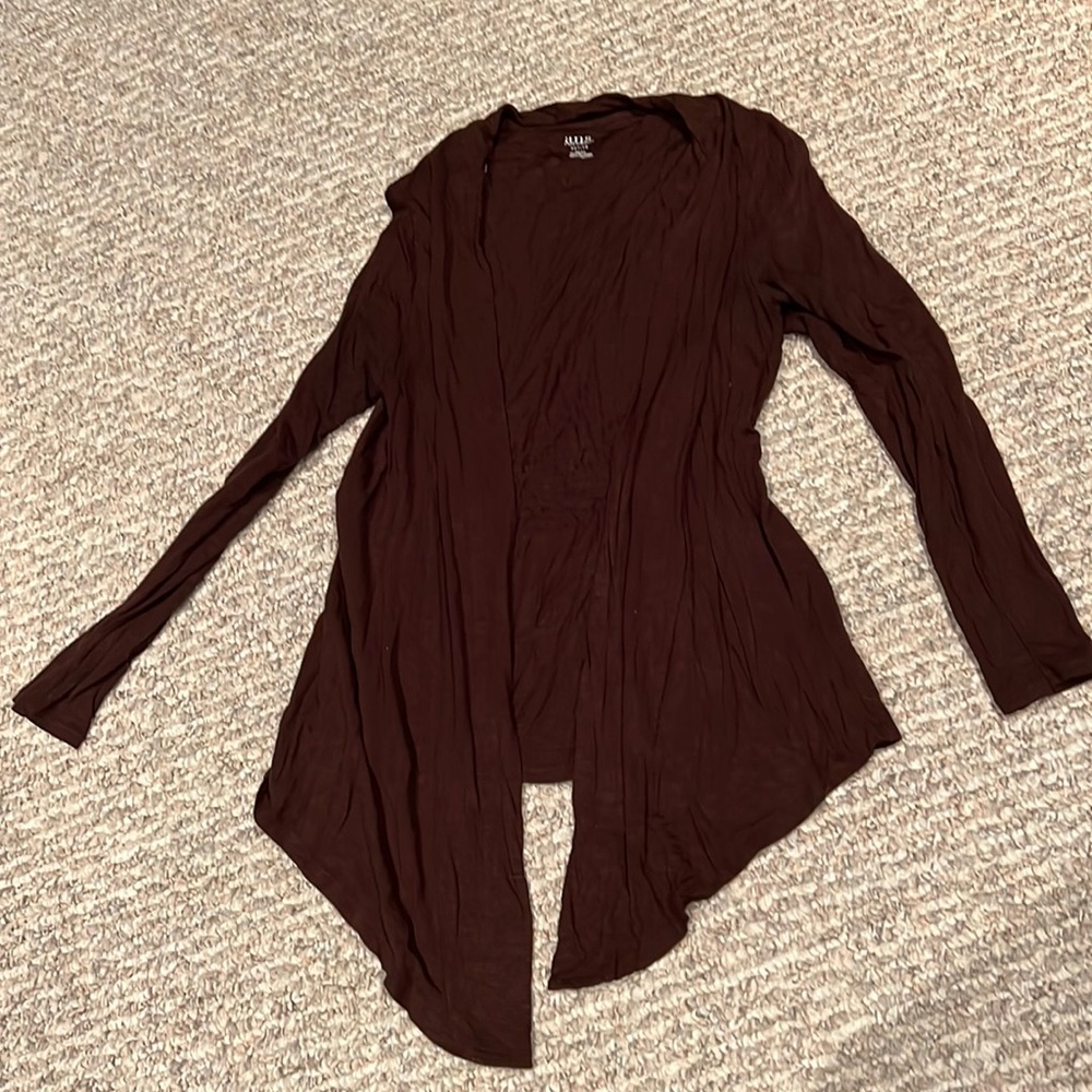 Brown light weight sweater, three quarter sleeves, Petite Size S.